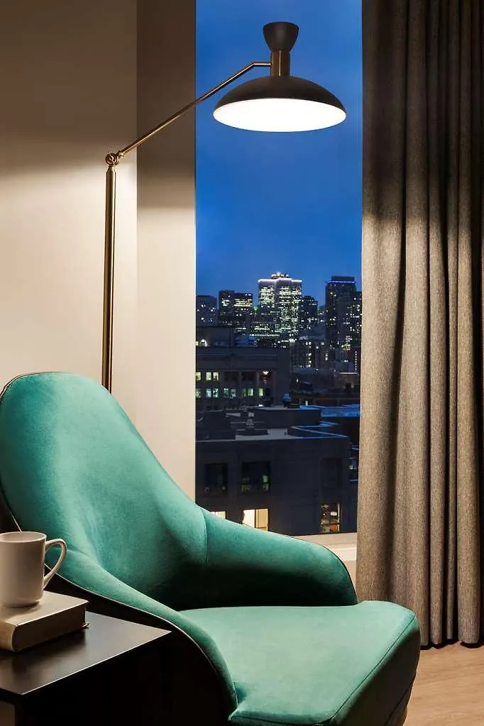 ***  ホテル Hyatt Centric モントリオール カナダ